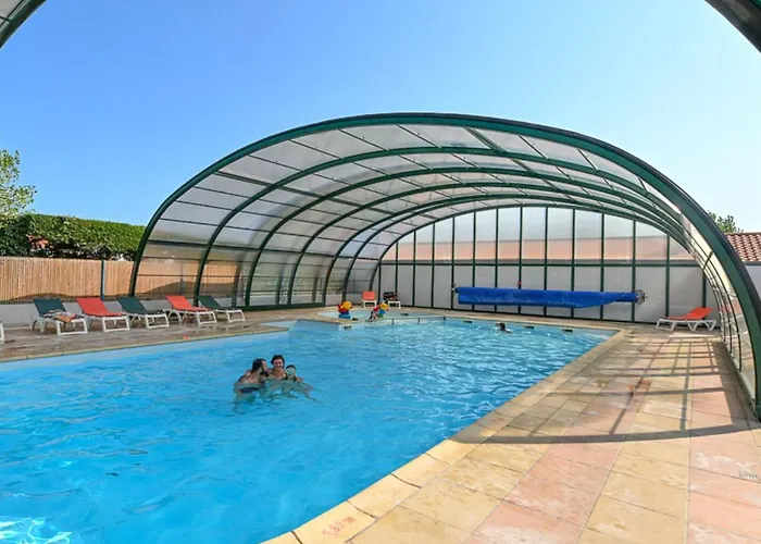 Camping Mobil-home Pour 5 Pers, Moderne Avec Terrasse - Api-1-52-699 *