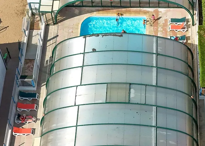 Mobil-home Pour 5 Pers, Moderne Avec Terrasse - Api-1-52-699