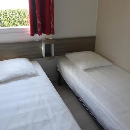 Mobil-home Pour 5 Pers, Moderne Avec Terrasse - Api-1-52-699