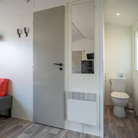 Mobil-home Pour 5 Pers, Moderne Avec Terrasse - Api-1-52-699 Campsite *