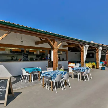 Mobil-home Pour 5 Pers, Moderne Avec Terrasse - Api-1-52-699 Notre-Dame-de-Monts