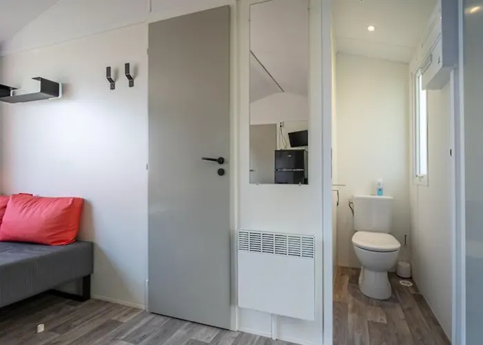 Mobil-home Pour 5 Pers, Moderne Avec Terrasse - Api-1-52-699 Kemping *